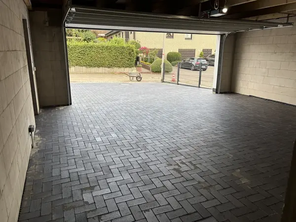 Innenansicht Garagenpflaster