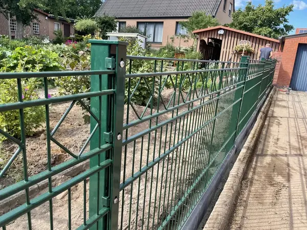 Hochwertiger Metallzaun